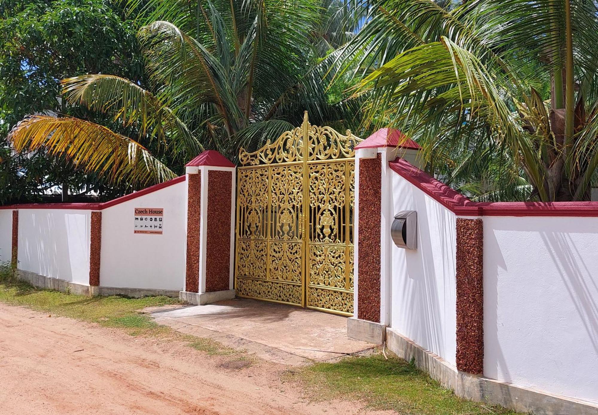 Villa Czech House à Tangalle Extérieur photo